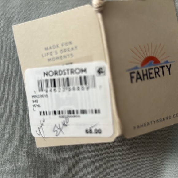 FAHERTY soft blue tee large L NWT - Picture 3 of 3